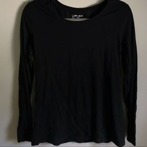 Black no boundaries shirt